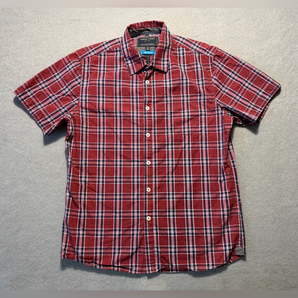 Nickel & Iron Button Up Shirt Men’s Medium Red Plaid Short Sleeve Casual Cotton
